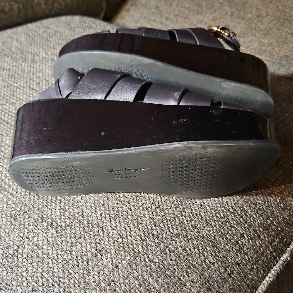 Salvatore Ferragamo Black Platform Sandals - Picture 12 of 13